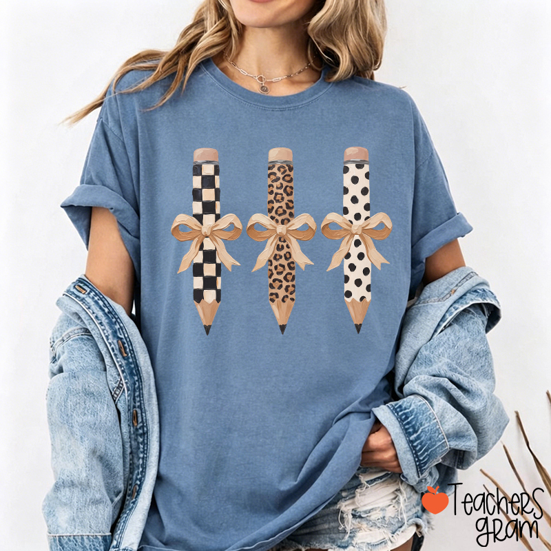Checkerboard Leopard And Polka Dot Bow Pencil Teacher T-Shirt