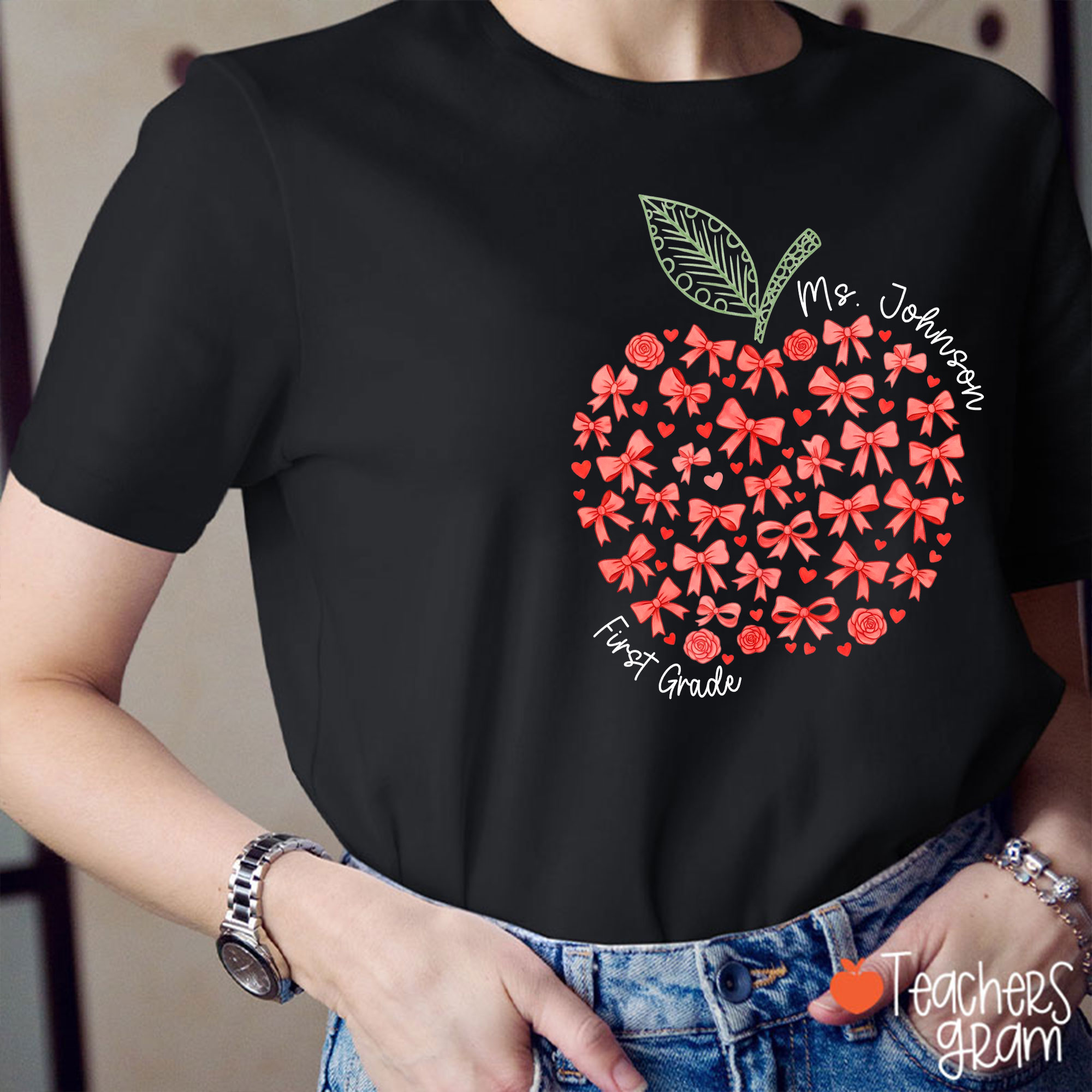 Personalized Name Or Grade Bow Apple Teacher T-Shirt