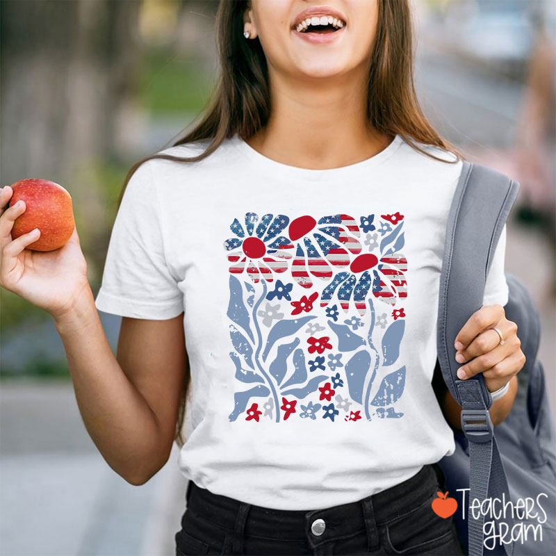 Boho Patriotic Daisy American Flag Floral Teacher T-Shirt