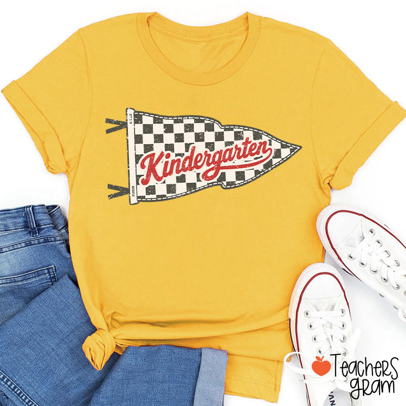 Personalized Grade Checkered Pennant Flag Vintage Retro Preschool Teacher T-Shirt