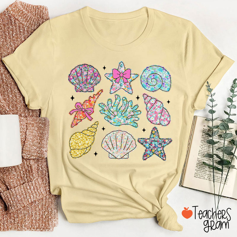 Wildflower Seashell Clam Summer Teacher T-Shirt