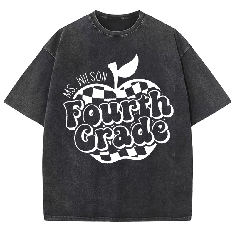 Personalized Teacher's Name And Grade Plaid Apple Icon Teacher Washed T-Shirt