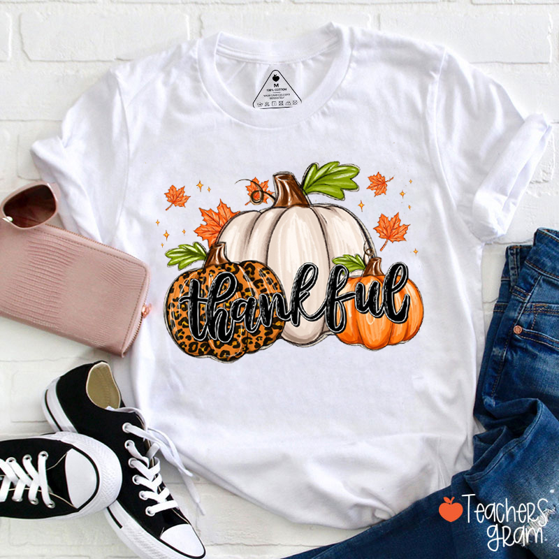 Thankful Maple Leaf Pumpkin Teacher T-Shirt