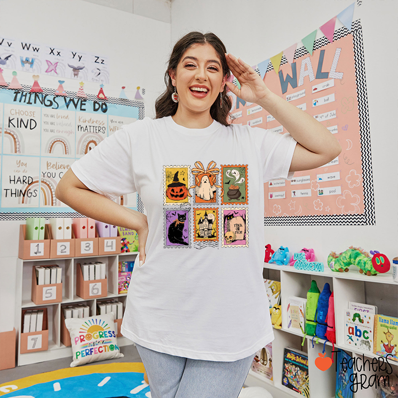 Retro Halloween Cat Ghost Teacher T-Shirt