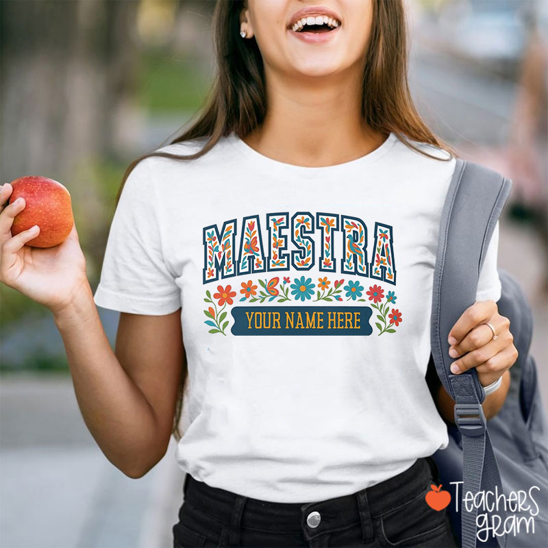 Personalized Name Flowers Leaves Green Spanish Teacher T-Shirt