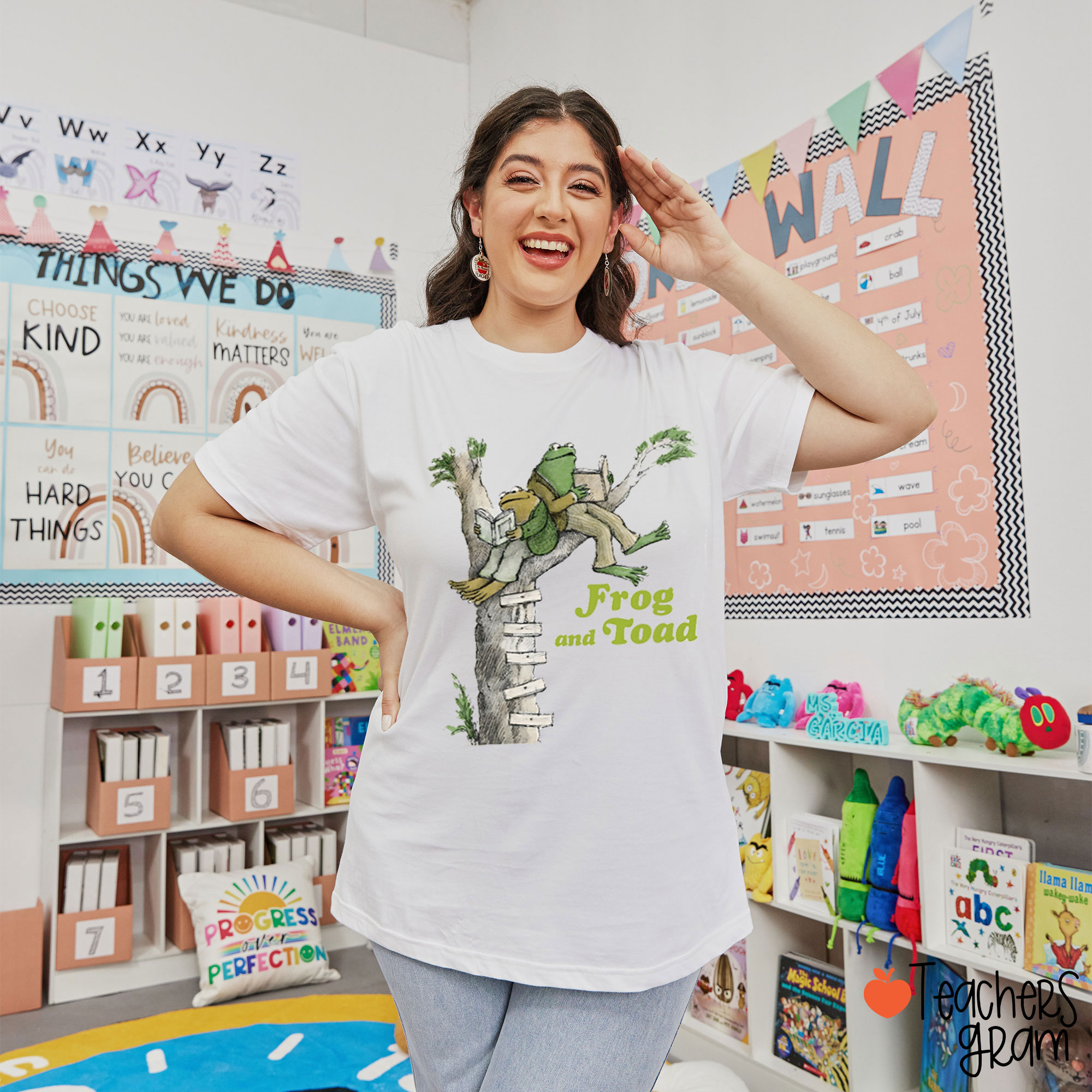 Frog And Toad Old Book Teacher T-Shirt