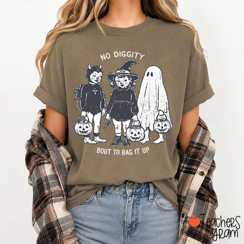 No Diggity Bout To Bag It Up Vintage Trick Or Treat Kids Halloween Teacher T‑Shirt