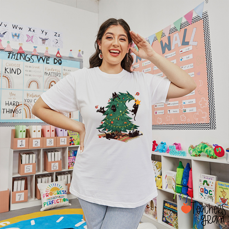 Comfort Colors Christmas Tree And Cat Teacher T-Shirt