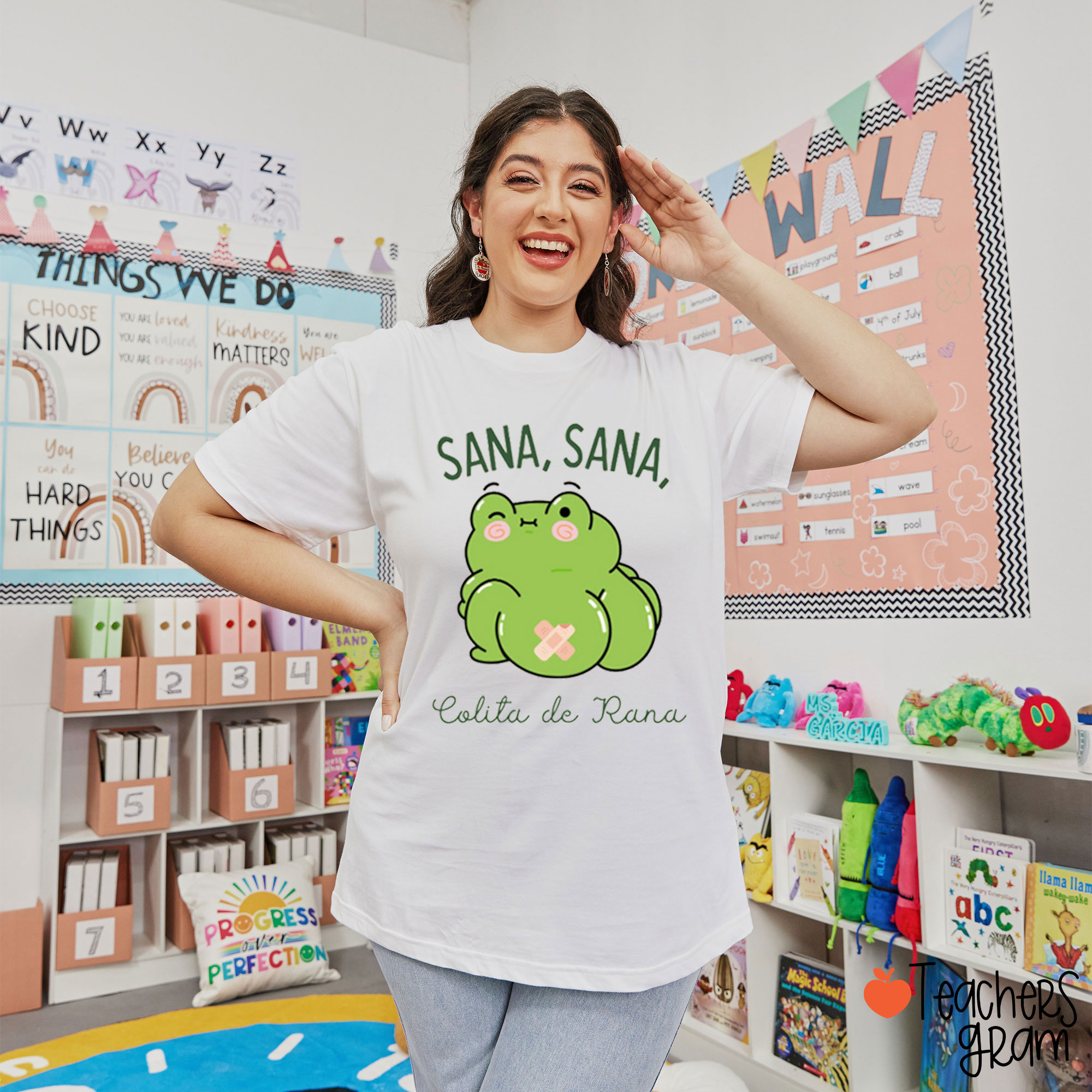 Frog Sana Sana Colita De Rana Spanish Teacher T-Shirt
