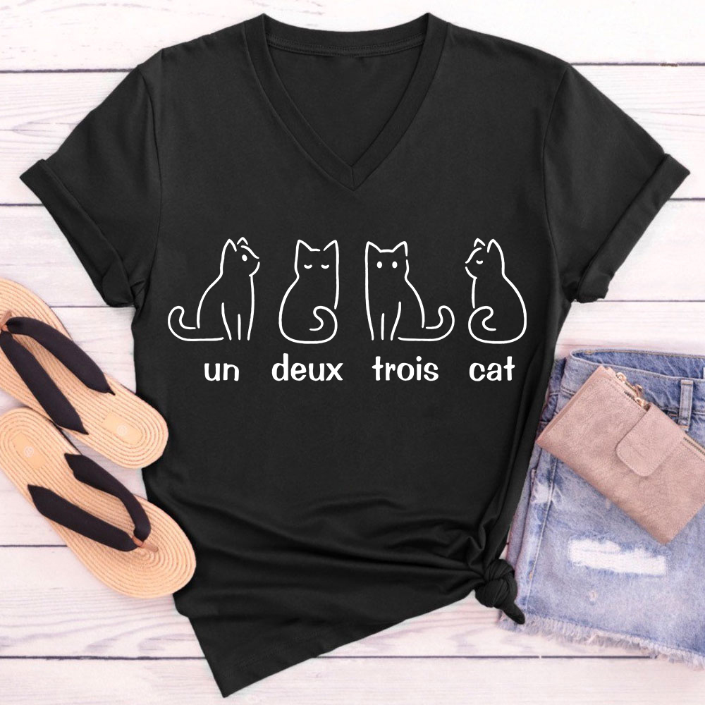 Un Deux Trois Cat French Teacher Female V-Neck T-Shirt