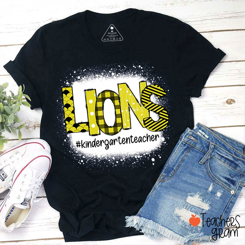 Personalized School Mascot Doodle Pattern Teacher T-Shirt