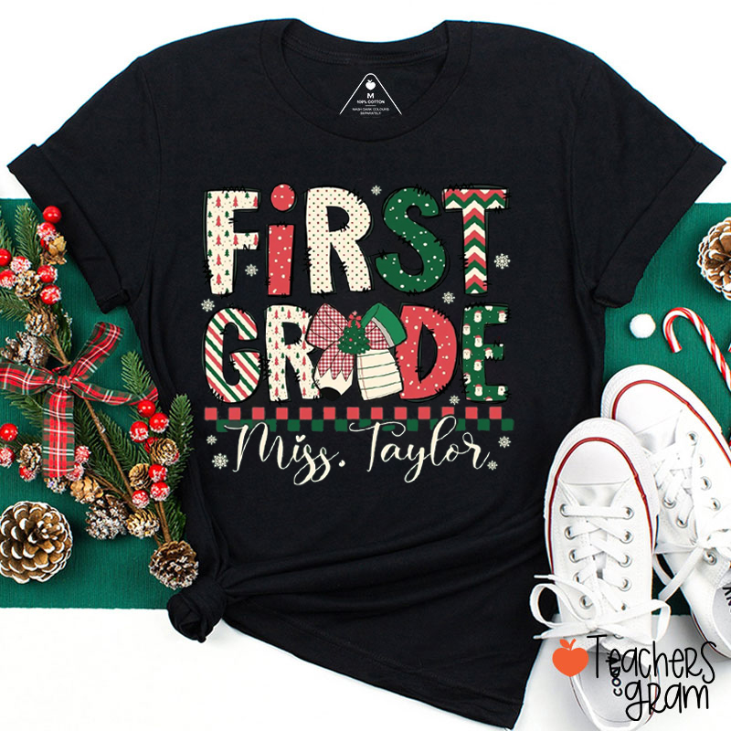 Personalized Grade And Name Checkered Christmas Teacher T-Shirt