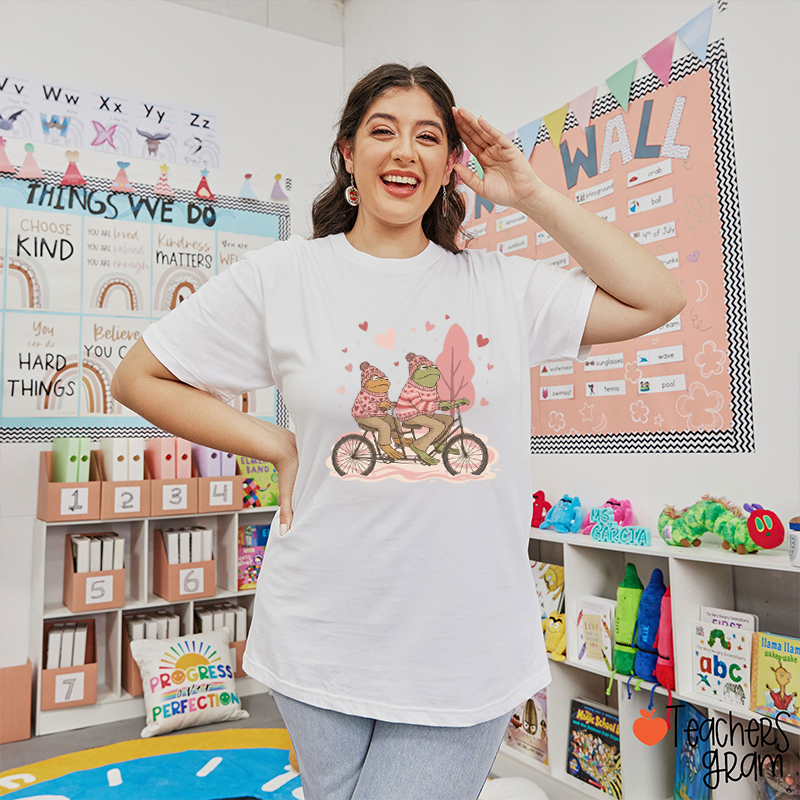 Frog And Toad Saint Valentine Teacher T-Shirt