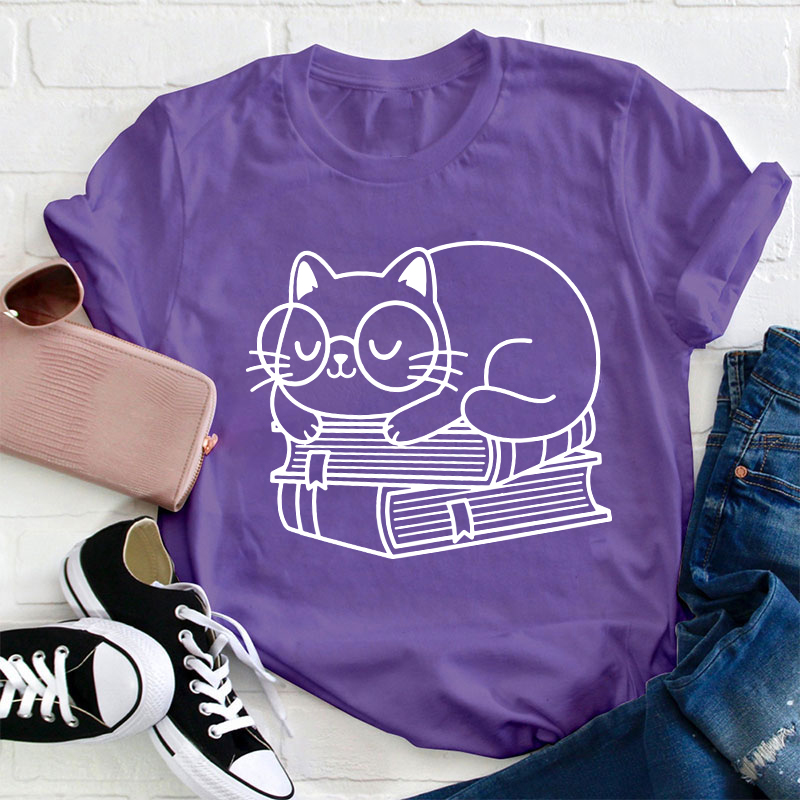 Cute Cat On The Book Teacher T-Shirt