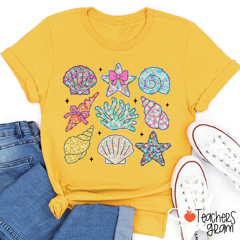 Wildflower Seashell Clam Summer Teacher T-Shirt