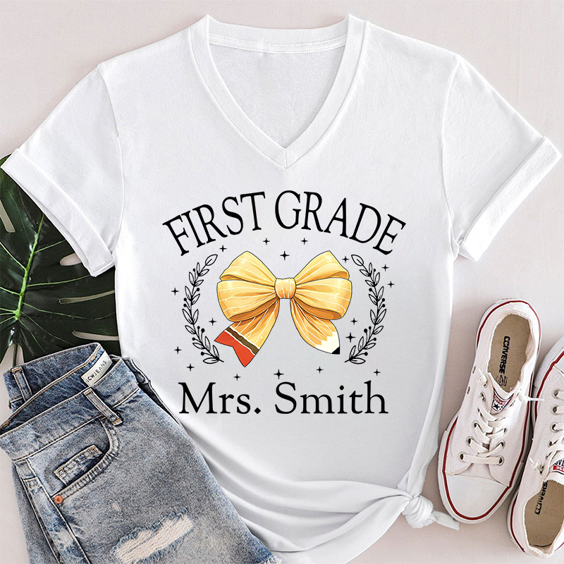 Personalized Name And Grade Bow Teacher Female V-Neck T-Shirt