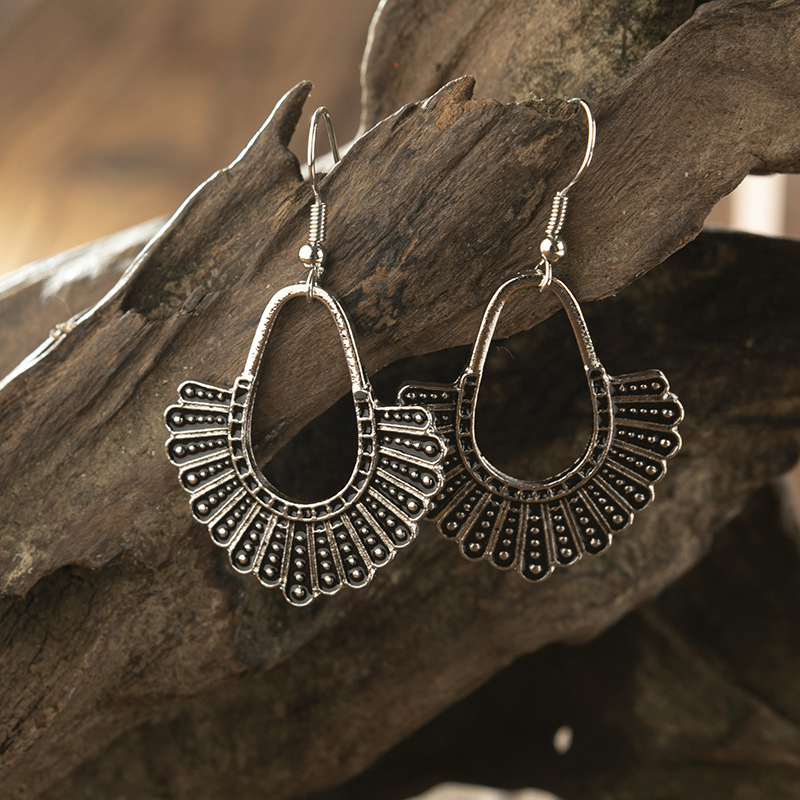 Chief Justice Collar Teacher Metal Earrings