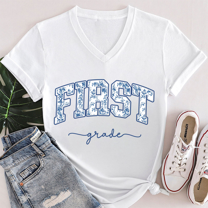 Personalized Grade Blue And White Porcelain Teacher Female V-Neck T-Shirt