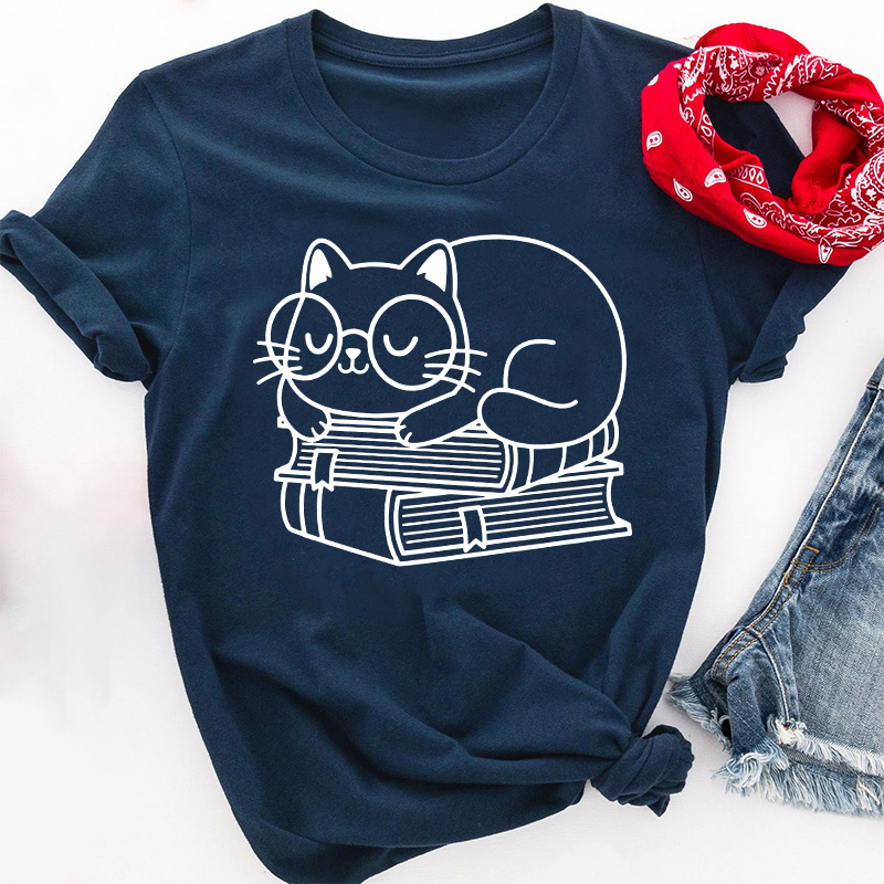 Cute Cat On The Book Teacher T-Shirt