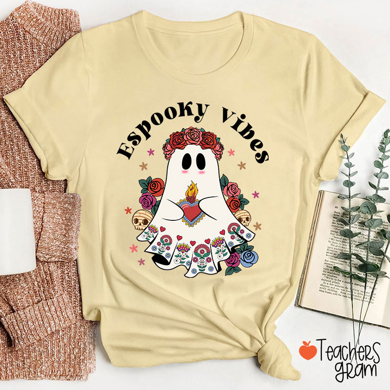 Espooky Vibes Spanish Teacher T-Shirt