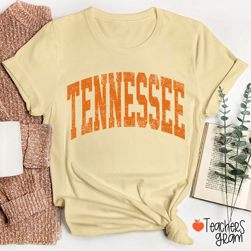 Vintage Distressed Tennessee Bold Arch Letter Teacher T-Shirt