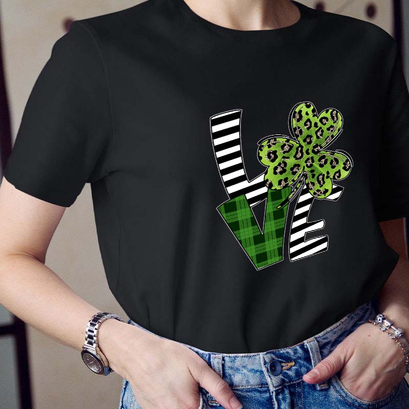 Love Patrick Day Leaf Clover Teacher T-Shirt