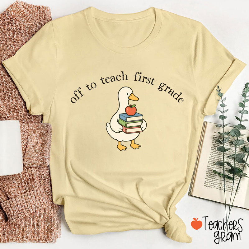 Personalized Grade Duck Book Apple Teacher T-Shirt
