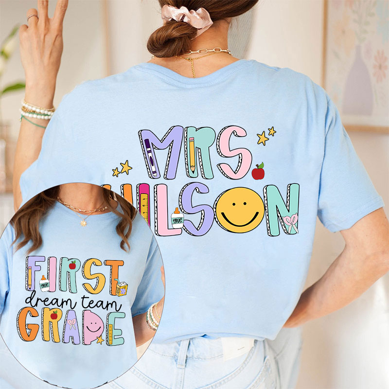 Personalized Teacher's Name And Grade Smiley Apple Icon Teacher Two Sided T-Shirt