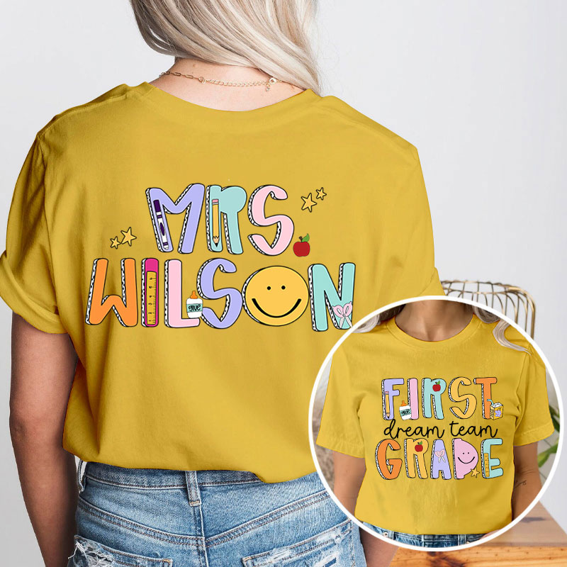 Personalized Teacher's Name And Grade Smiley Apple Icon Teacher Two Sided T-Shirt