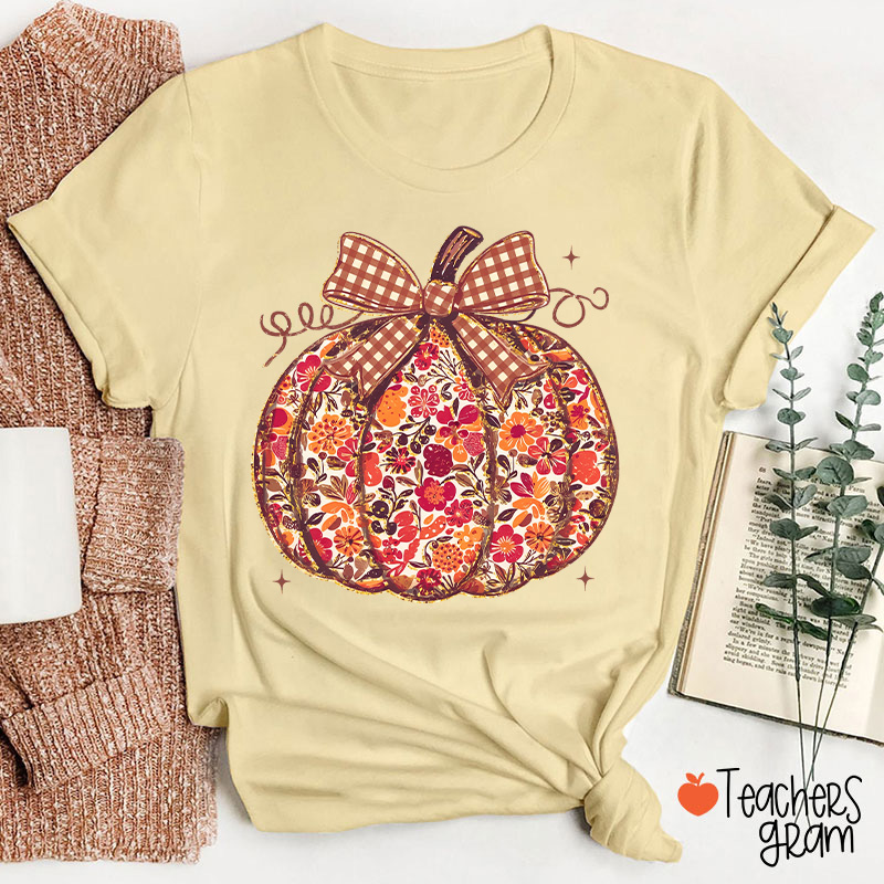Vintage Floral Plaid Bow Pumpkin Teacher T-Shirt