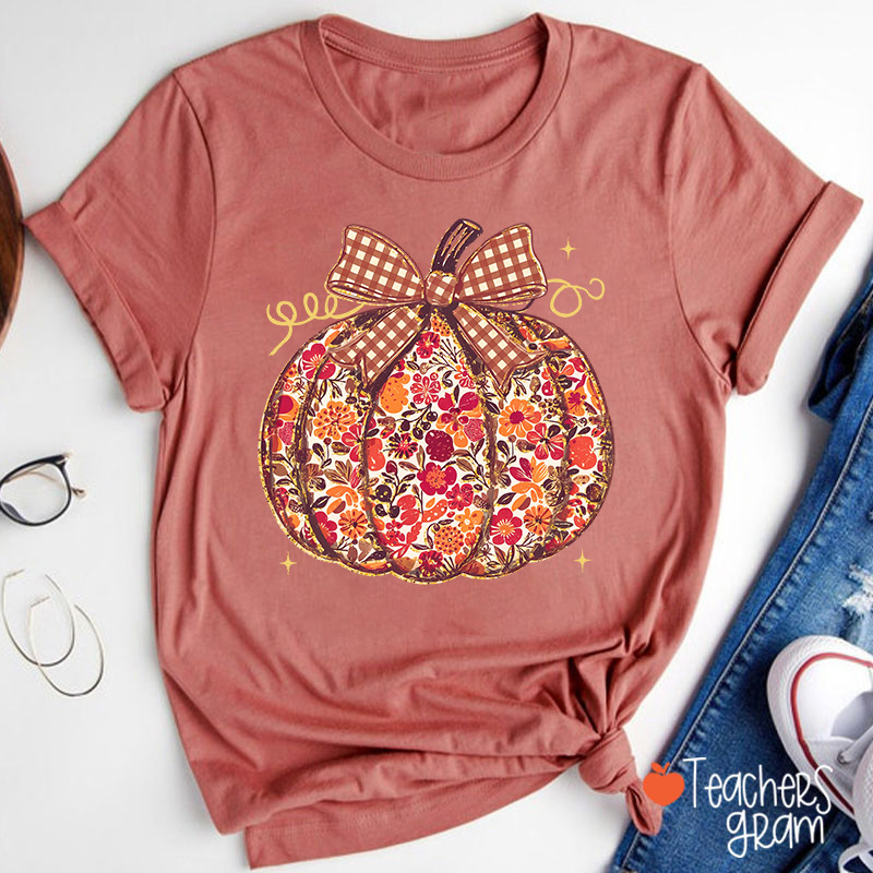 Vintage Floral Plaid Bow Pumpkin Teacher T-Shirt