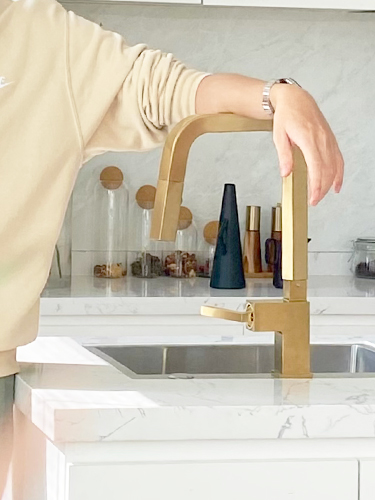 How to Clean Bathroom and Kitchen Faucets