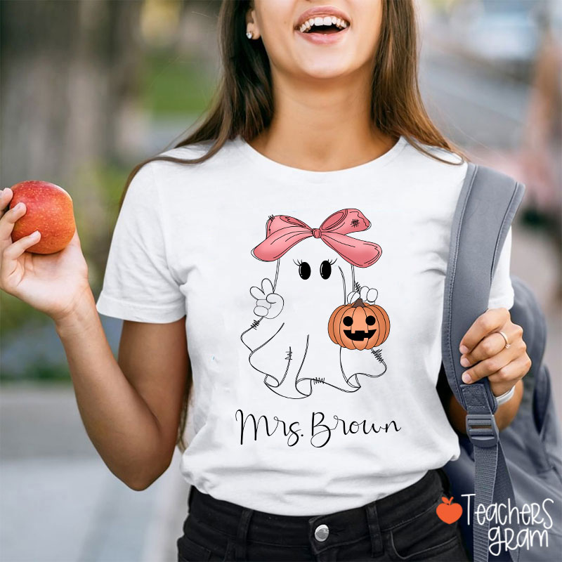 Personalized Cute Ghost With Pink Bow Teacher T-Shirt