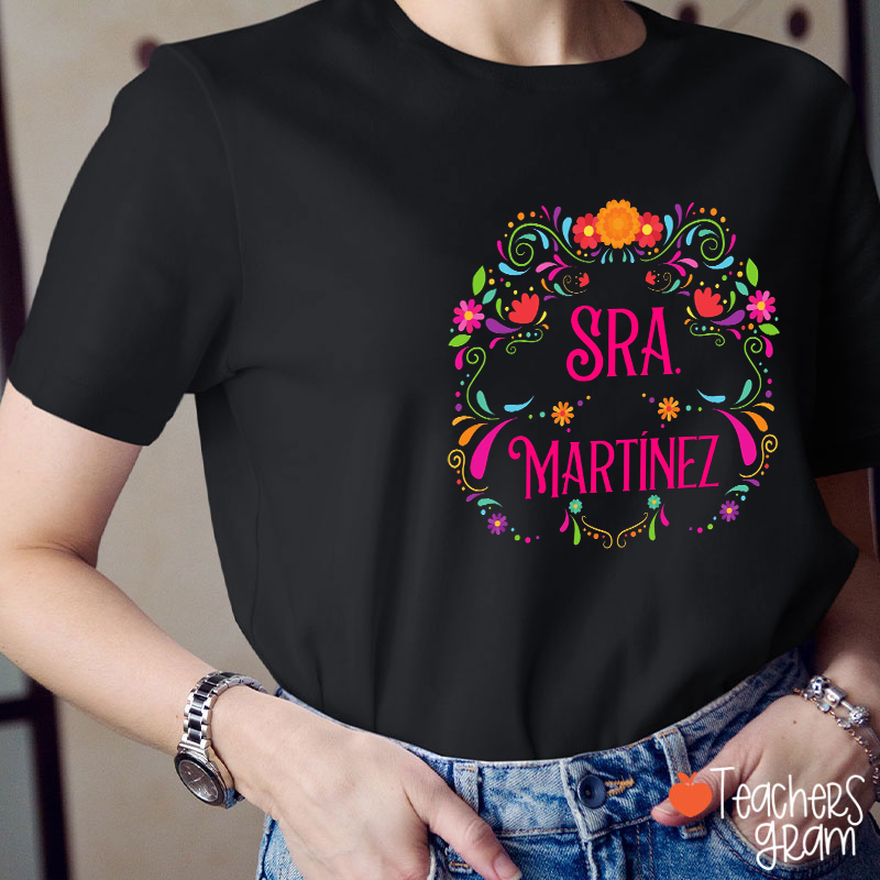 Personalized Floral Name Spanish Teacher T-Shirt