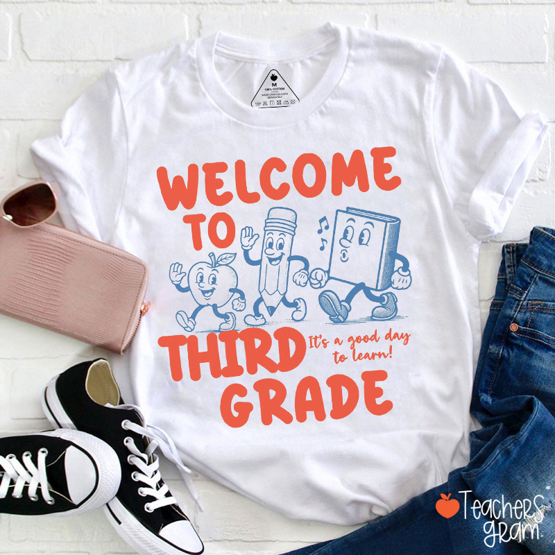 Personalized Grade Cartoon Apple Pencil Book Welcome Teacher T-Shirt