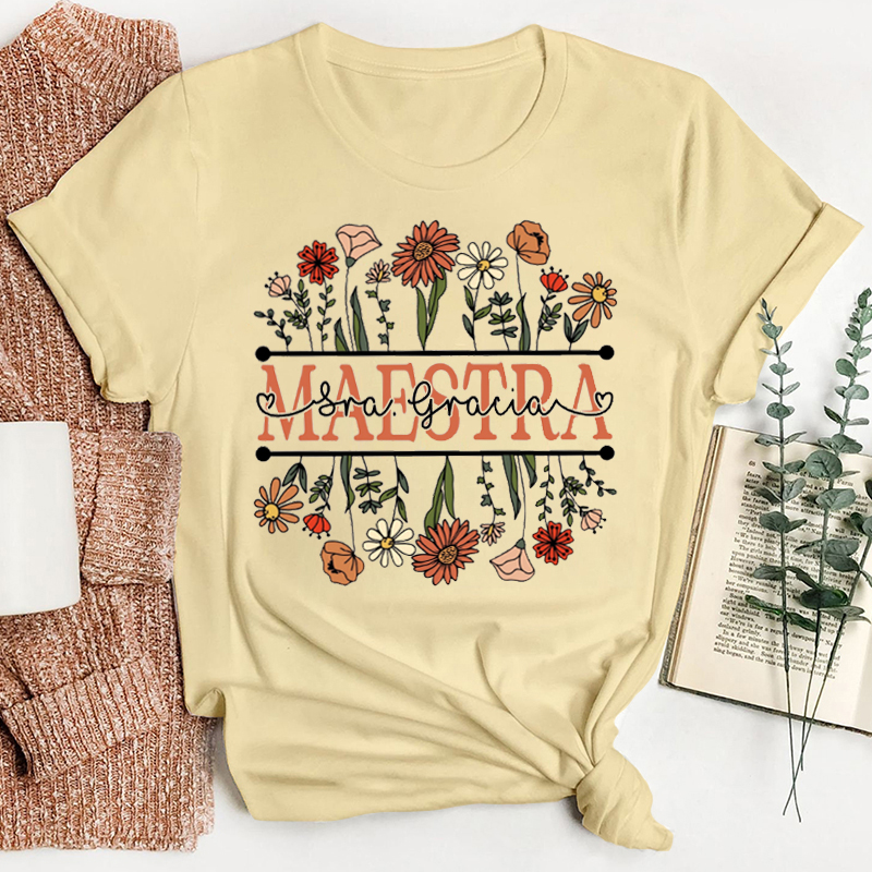 Personalized Flower Maestra Bilingue Spanish Teacher T-Shirt