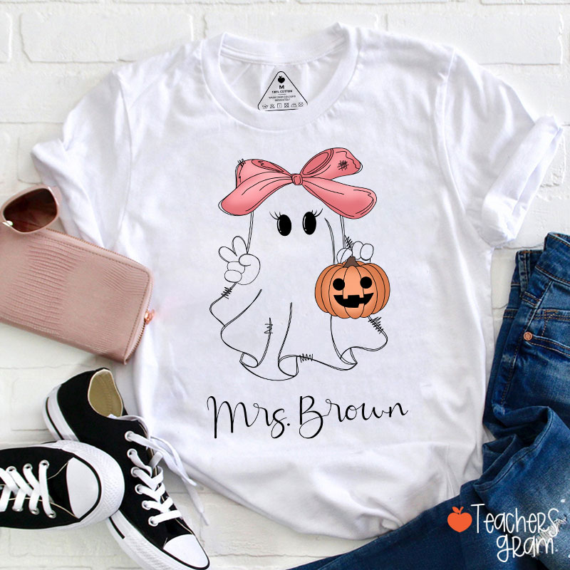 Personalized Cute Ghost With Pink Bow Teacher T-Shirt