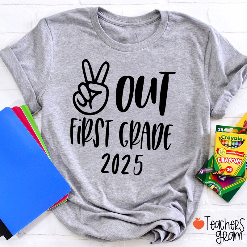 Personalized Grade Last Day Of School Peace Out Teacher T-Shirt