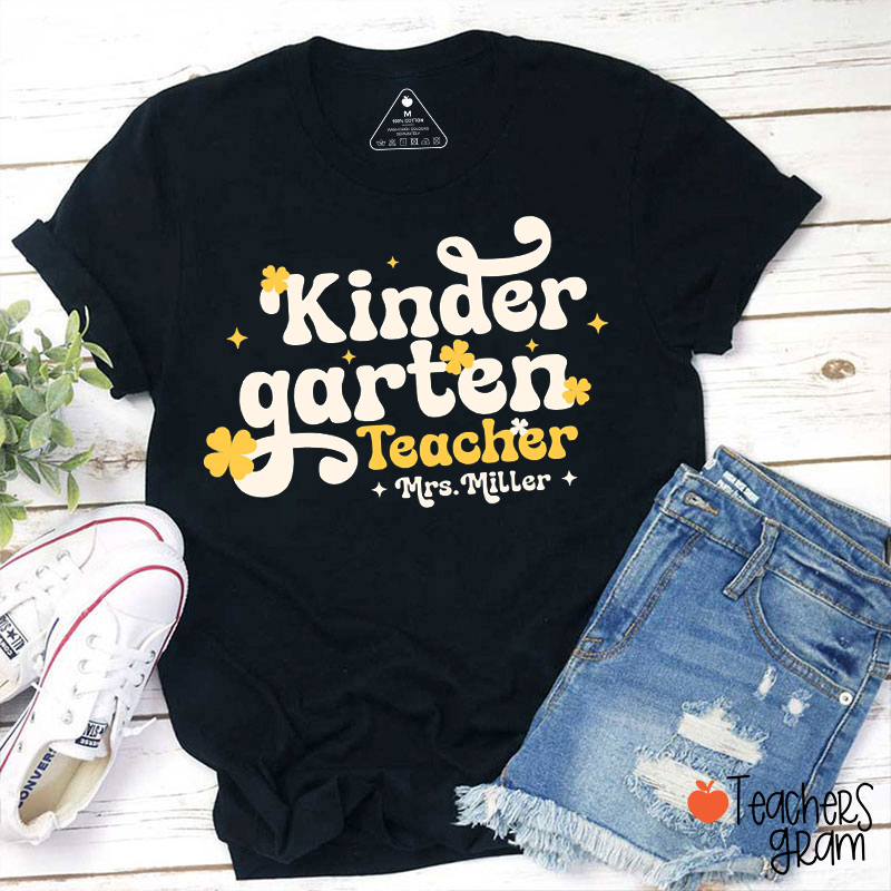 Personalized Grade And Name Retro Vintage Teacher T-Shirt