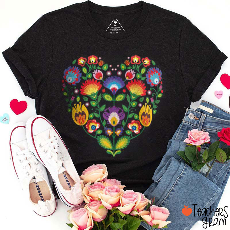 Wycinanki Folklor Heart Teacher T-Shirt
