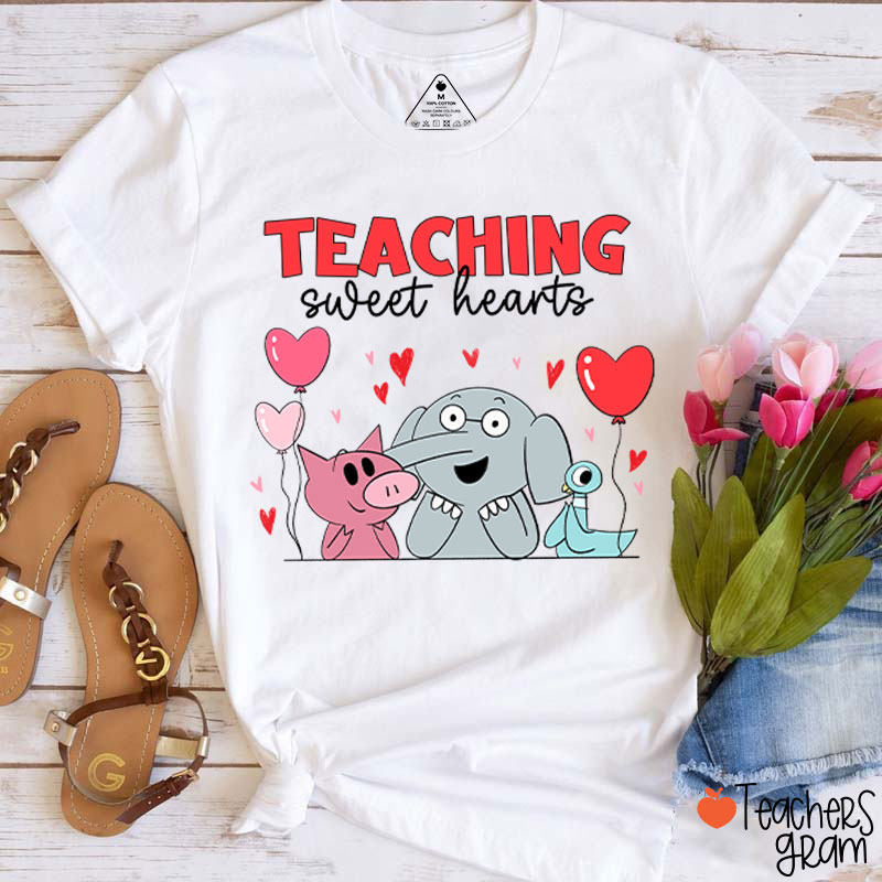 Teaching Sweet Hearts In Valentine Teacher T-Shirt