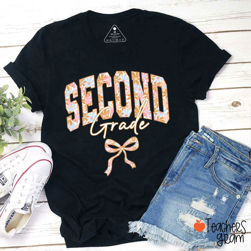 Personalized Grade Retro Flowers Bow Teacher T-Shirt