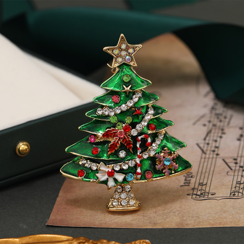 Diamond Christmas Tree Teacher Pin