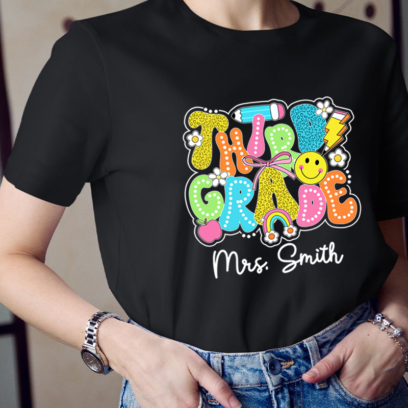 Personalized Retro Back To School Funny Teaching Teacher T-Shirt