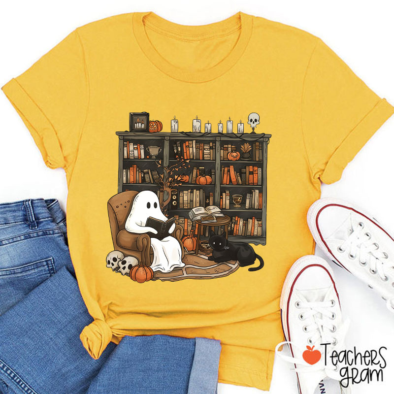 Ghost Reading Books Halloween Teacher T-Shirt