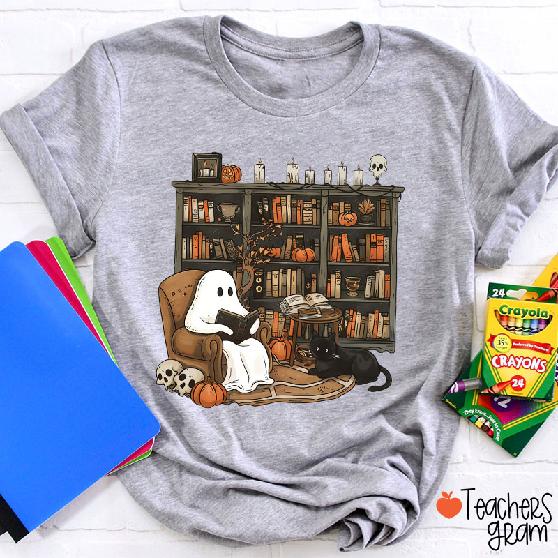 Ghost Reading Books Halloween Teacher T-Shirt