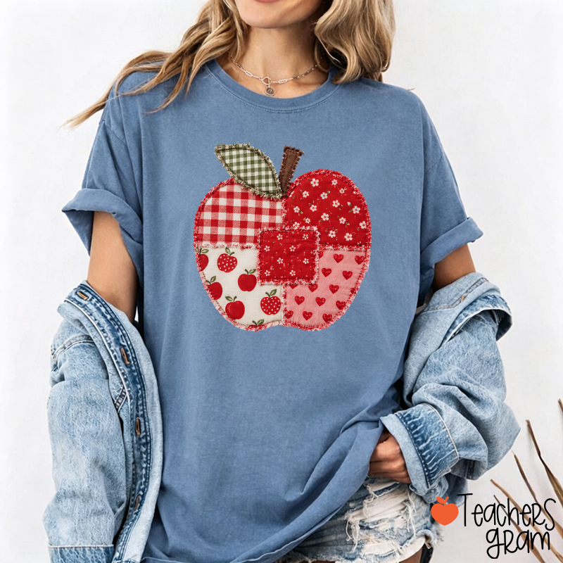 Vintage Patchwork Apple Gingham Floral Heart Teacher Graphic Teacher T-Shirt