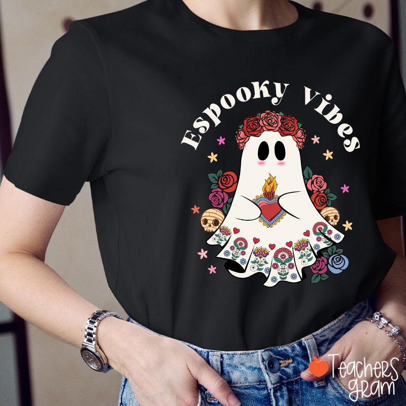 Espooky Vibes Spanish Teacher T-Shirt