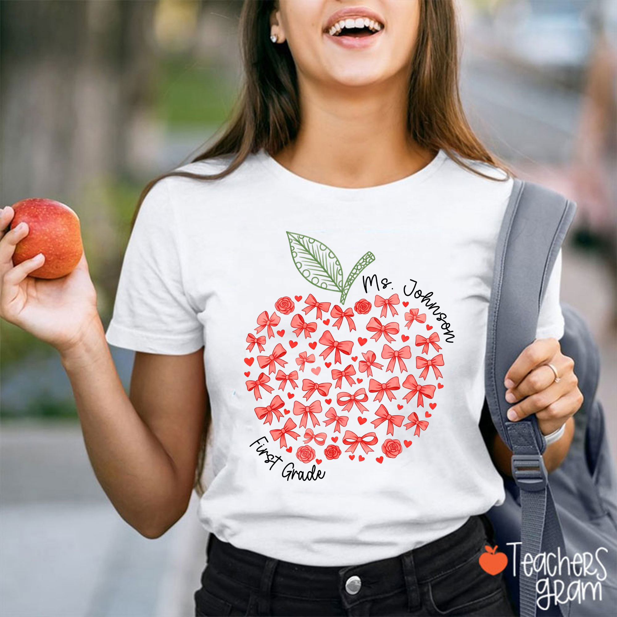 Personalized Name Or Grade Bow Apple Teacher T-Shirt