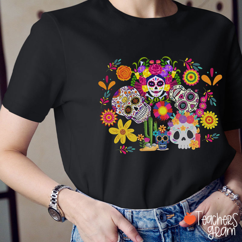 Colorful Skull Mexico Halloween Spanish Teacher T-Shirt